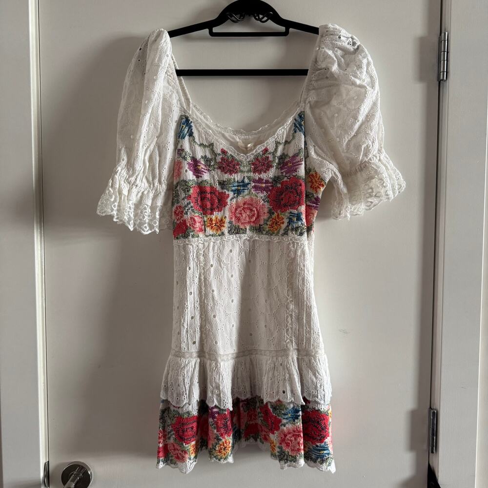 New LoveShackFancy Thressey Mini Dress White Embroidered Floral Ruffled Sz 8 - Picture 5 of 14